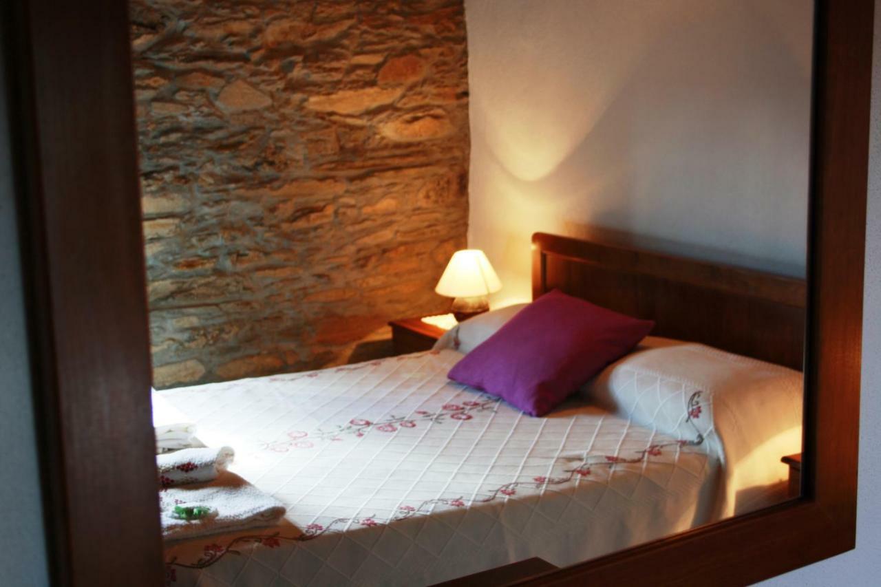 Casas De Pedra Hotel Proenca-a-Nova Luaran gambar