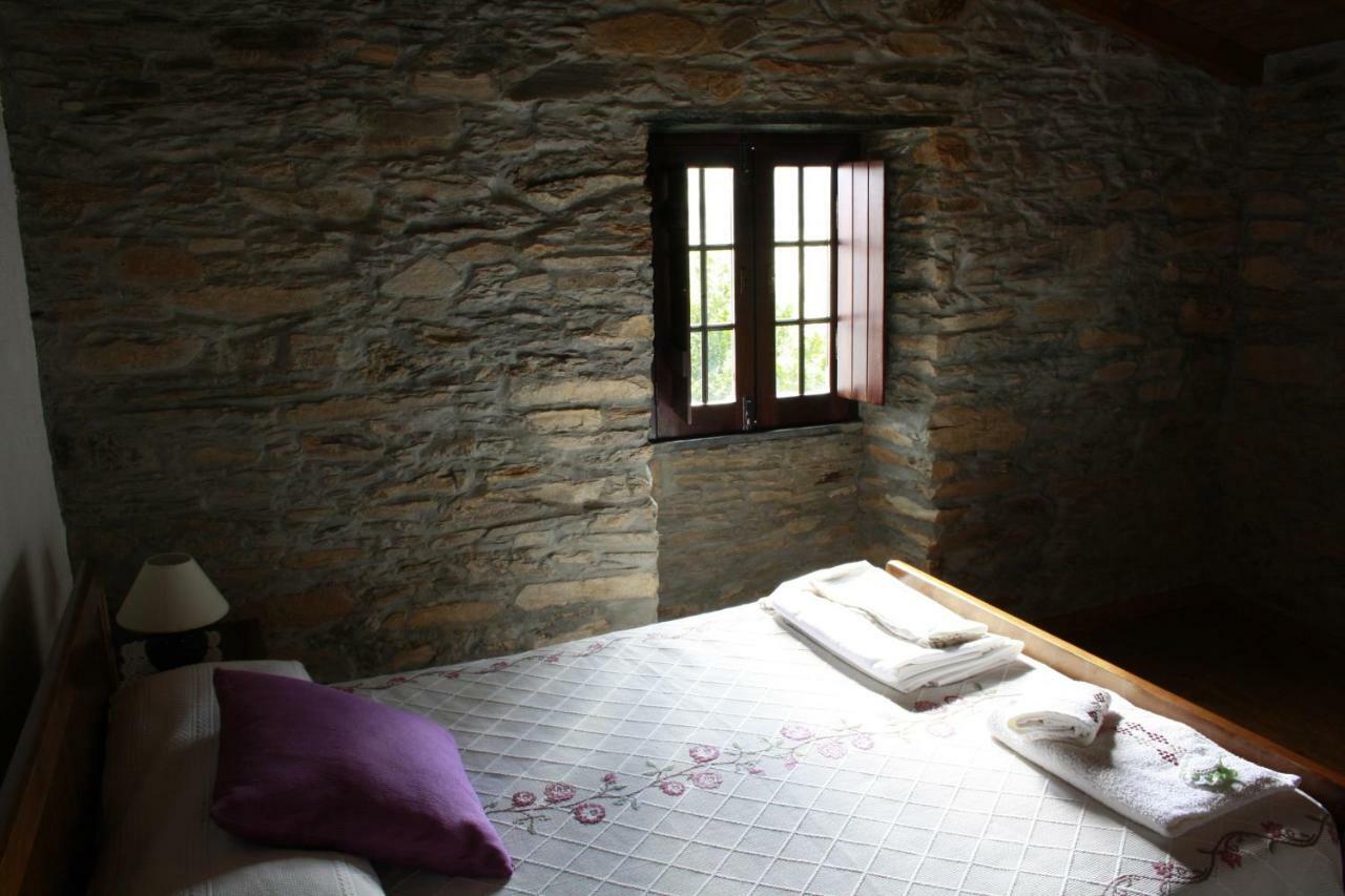 Casas De Pedra Hotel Proenca-a-Nova Luaran gambar