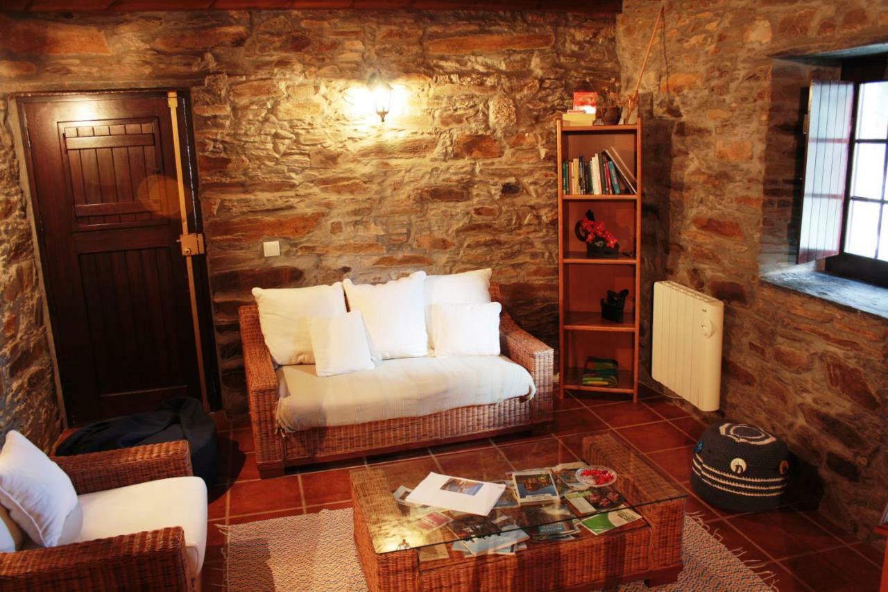 Casas De Pedra Hotel Proenca-a-Nova Luaran gambar
