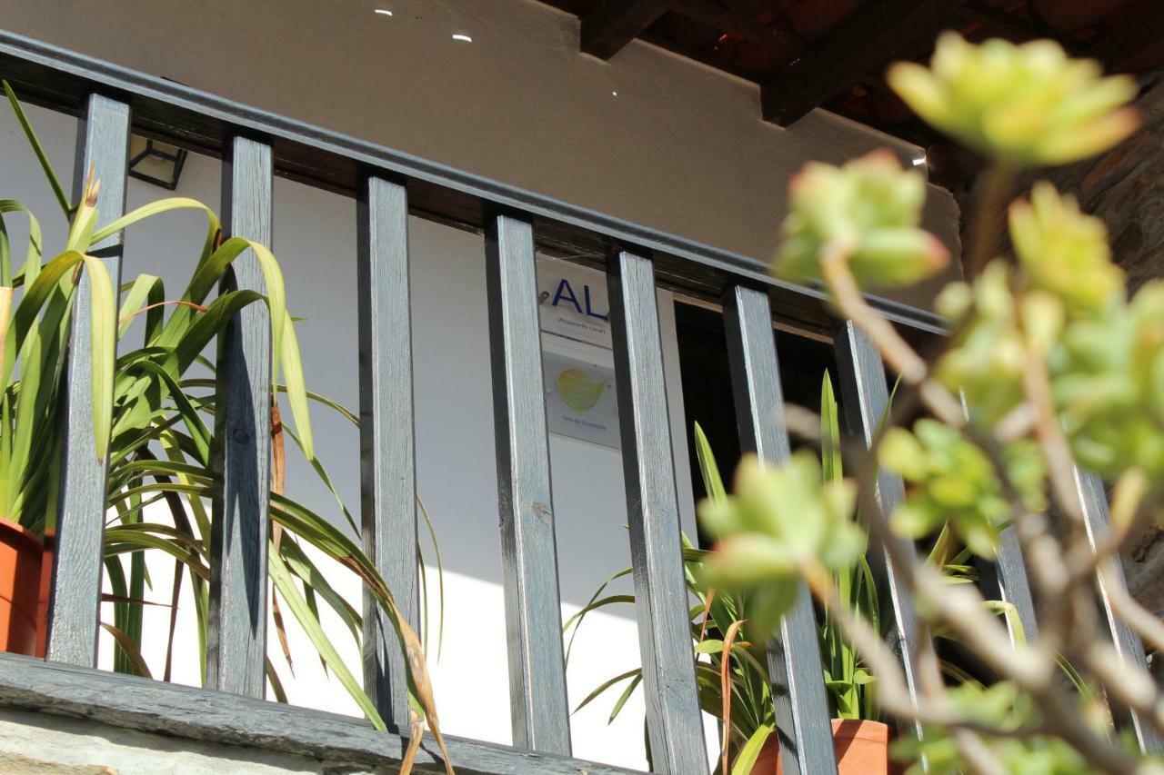 Casas De Pedra Hotel Proenca-a-Nova Luaran gambar