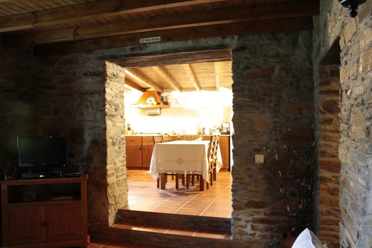 Casas De Pedra Hotel Proenca-a-Nova Luaran gambar