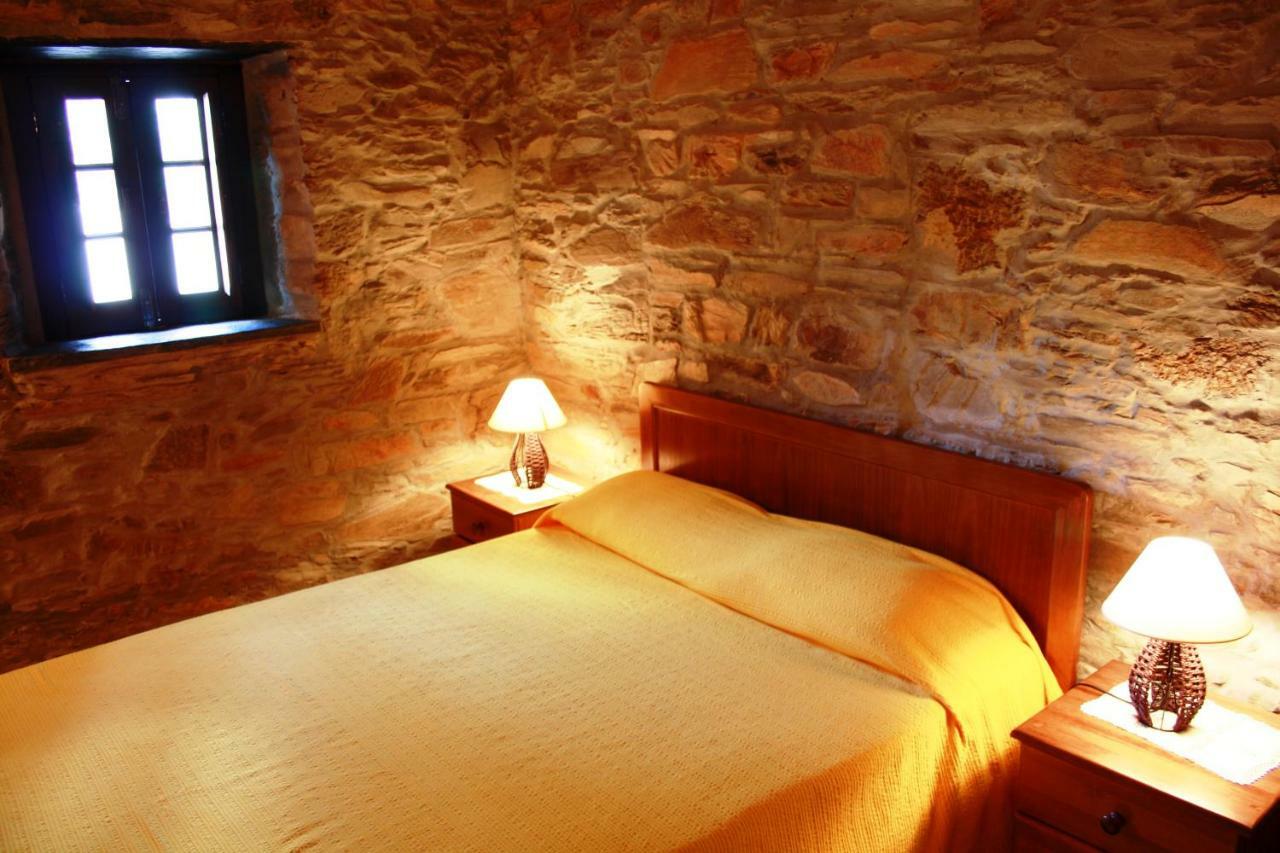 Casas De Pedra Hotel Proenca-a-Nova Luaran gambar